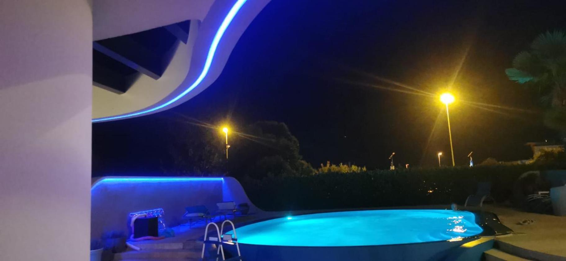Villa Elke Maria mit Privatpool und Poolmassage Novigrad Istria Exterior foto